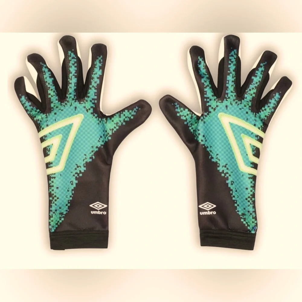 BOGO 🎉 Umbro - Junior Neo League Goalkeeper Gloves, Black/White/Teal. Size 5.  - Picture 1 of 4